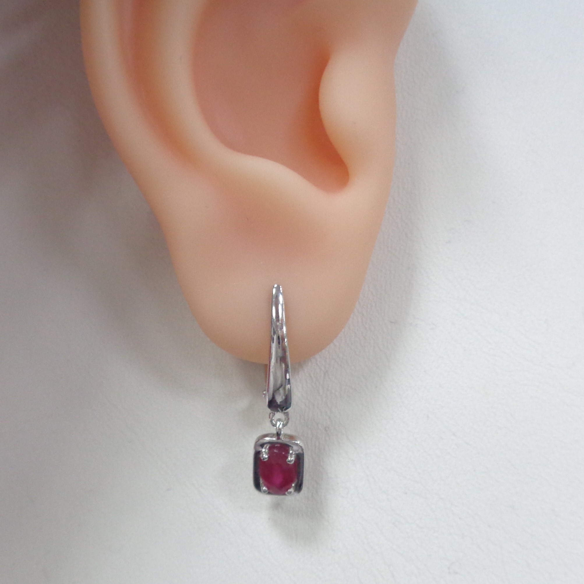 Серебряные серьги с рубинами